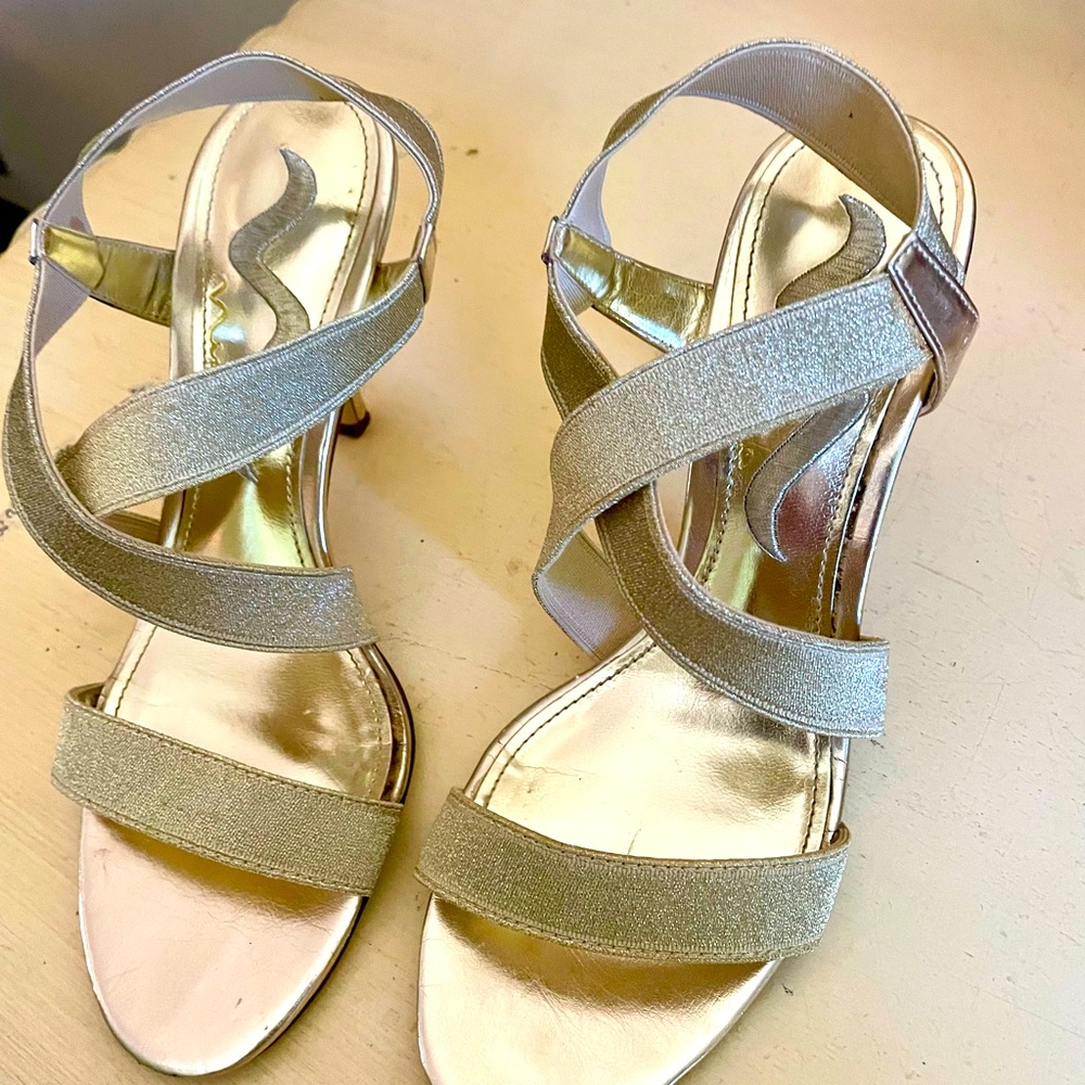 Gold Nina Strappy & Stretchy Dressy Sandals!